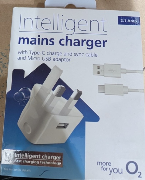 Ładowarka angielska i kabel USB typ C O2 mains charger